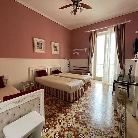 B&B Mariupol ตราปานี ภายนอก รูปภาพ